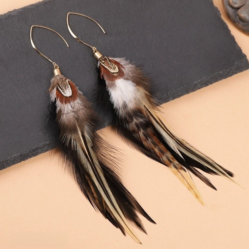 Women Fashion Photoshoot - Boucles d'oreilles longues bohèmes à plumes,