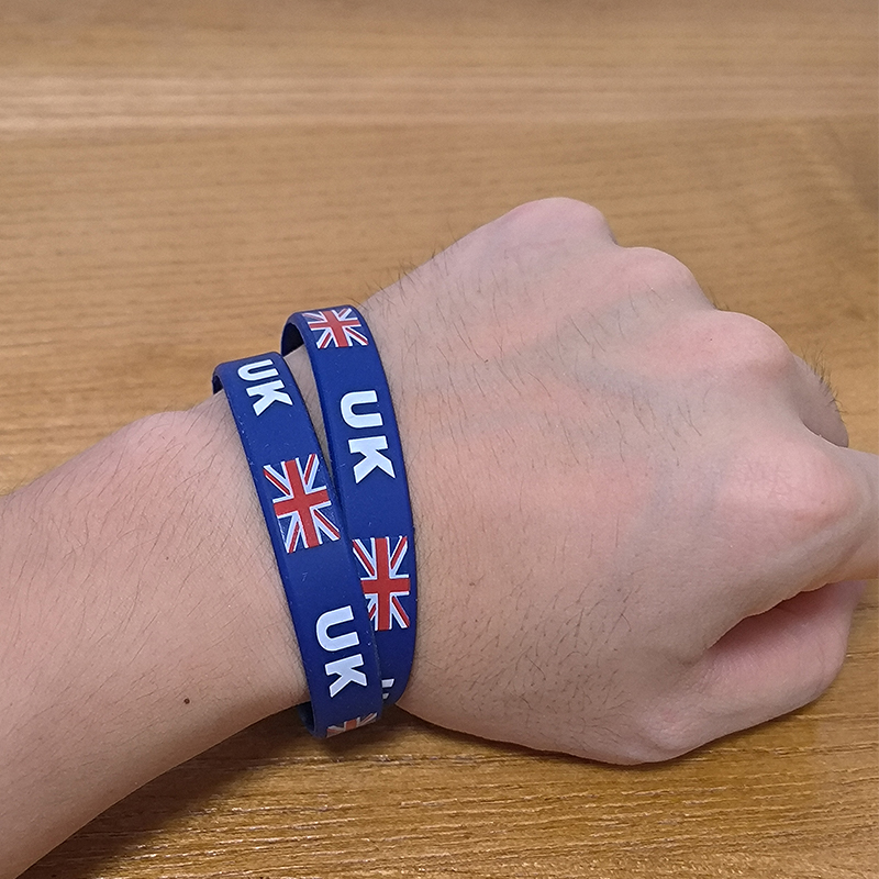 Bracelets de sport en silicone - Women Fashion Uk avis et prix